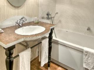 Fontaines Du Luxembourg 3*