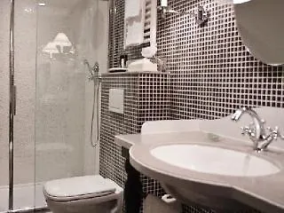 Fontaines Du Luxembourg 3* Parigi